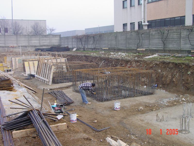 EDIFICIO INDUSTRIALE 